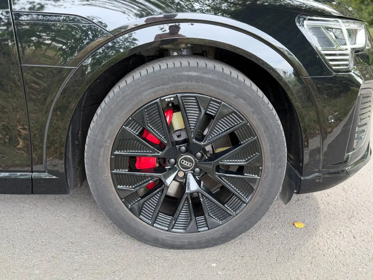 Audi Q8 e-tron - 11