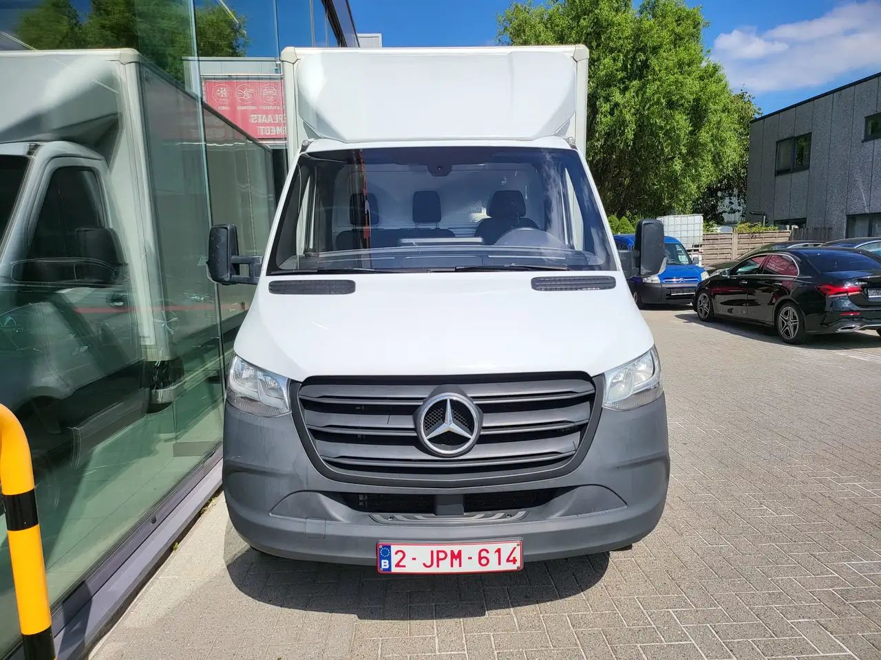 Mercedes-Benz Sprinter - 2