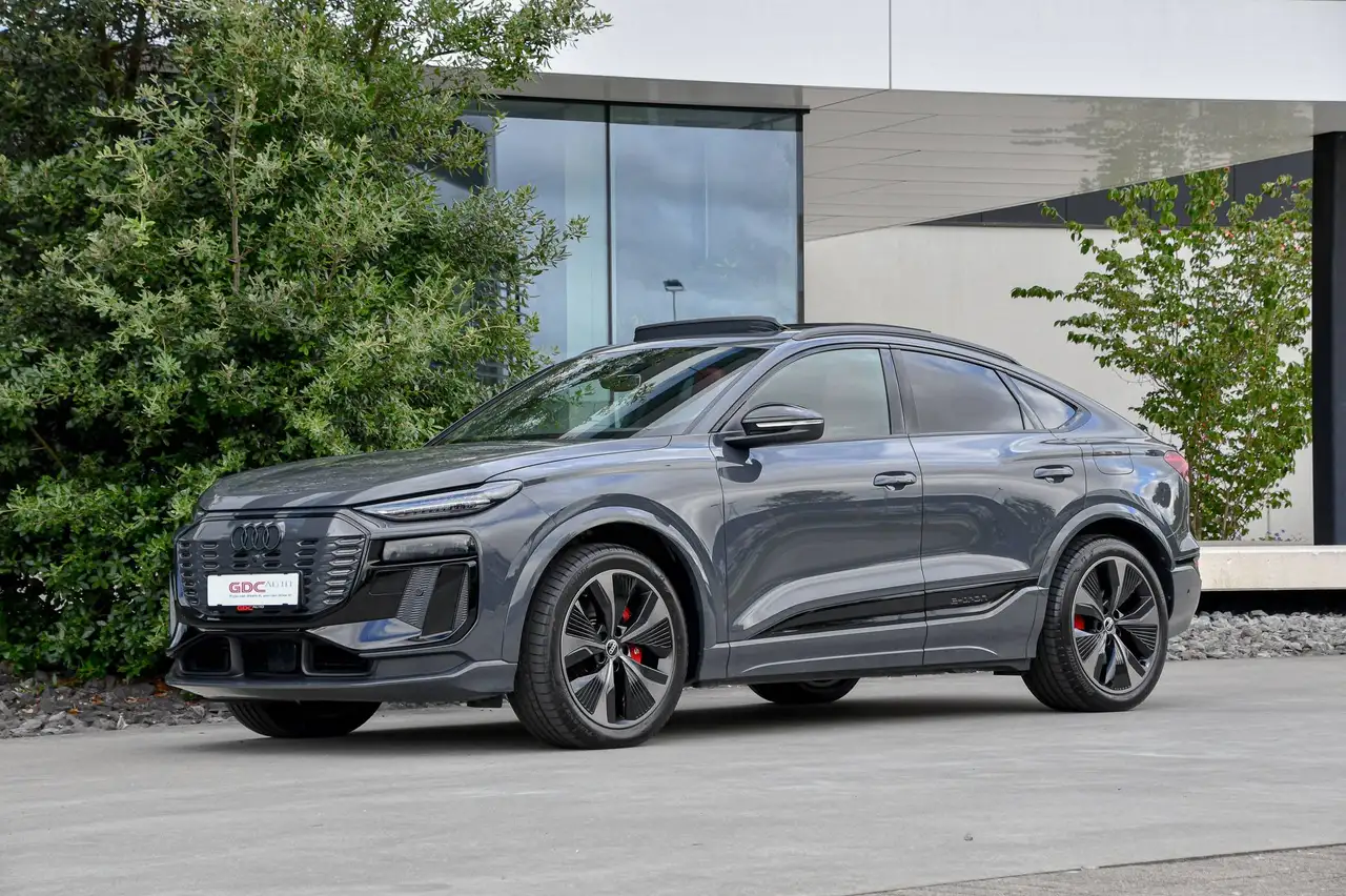 Audi SQ6 e-tron - 12