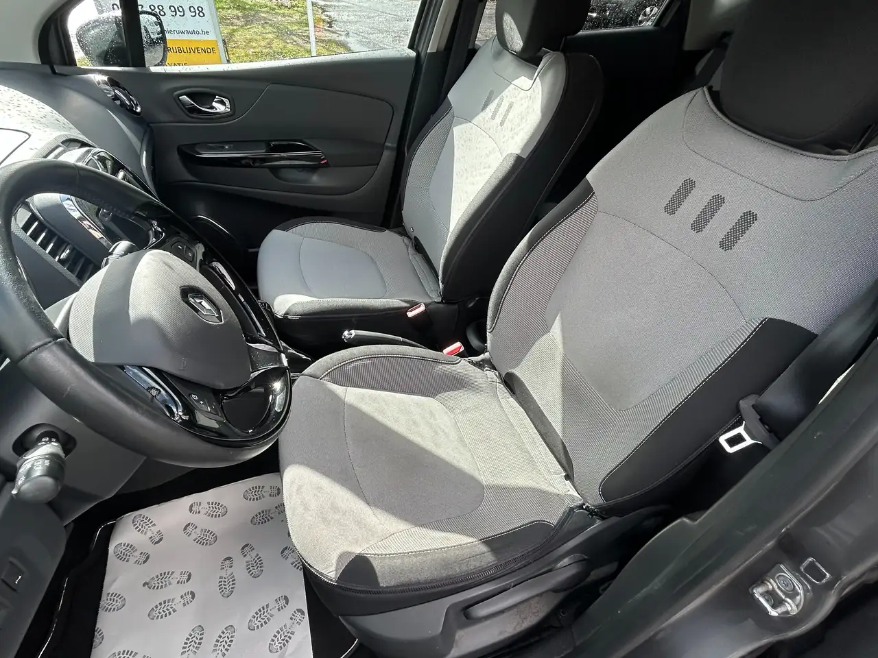 Renault Captur - 10
