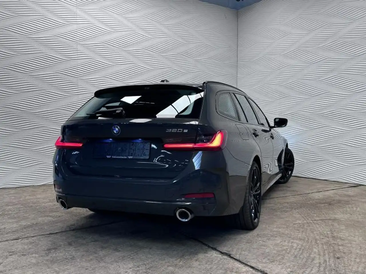 BMW 320 - 11