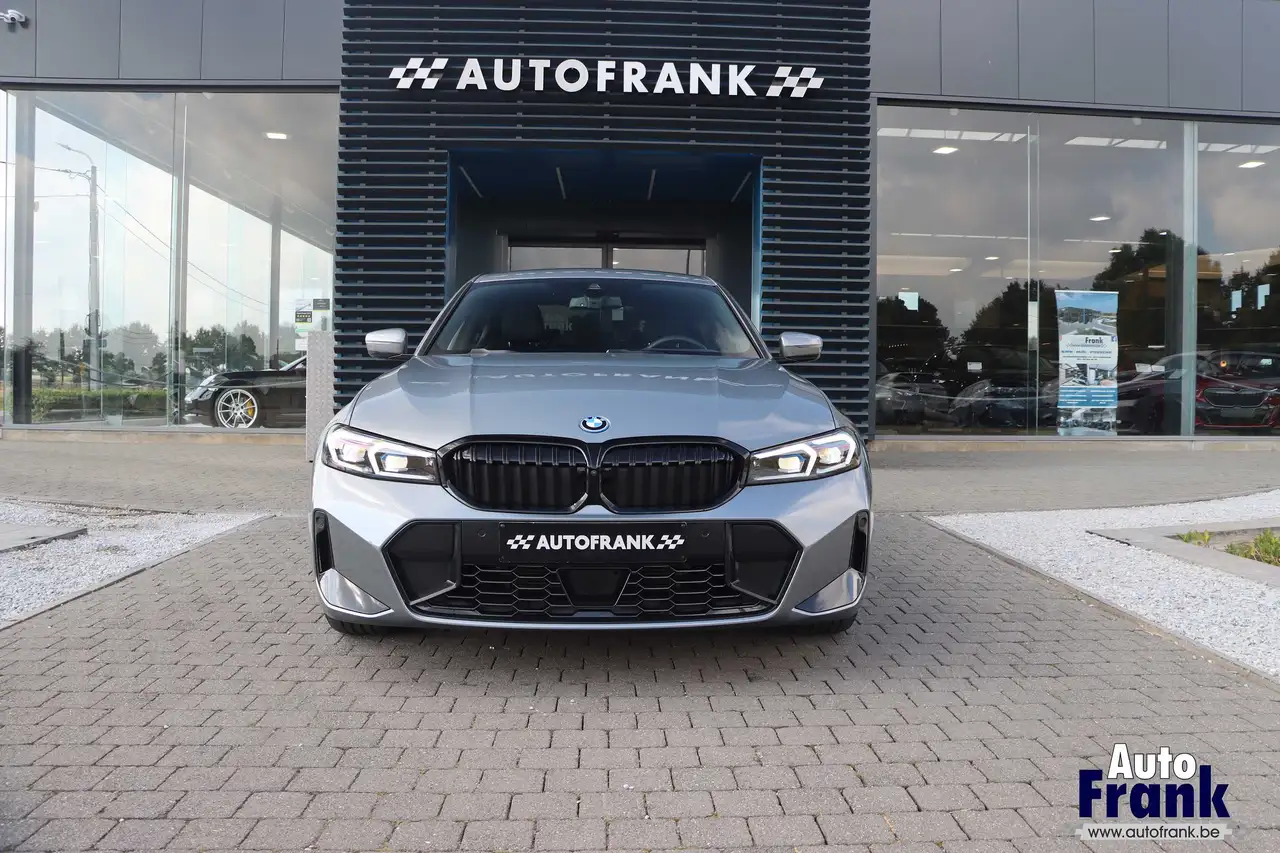 BMW 330 - 2
