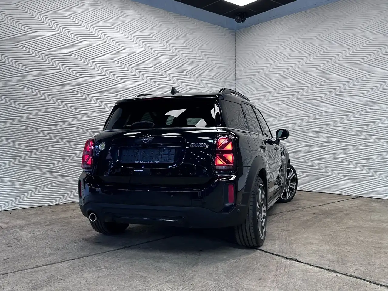 MINI Cooper SE Countryman - 11