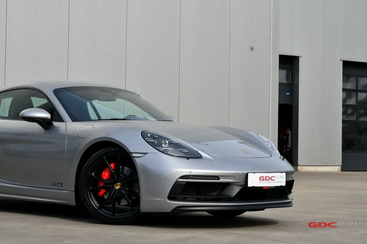 Porsche Cayman - 10