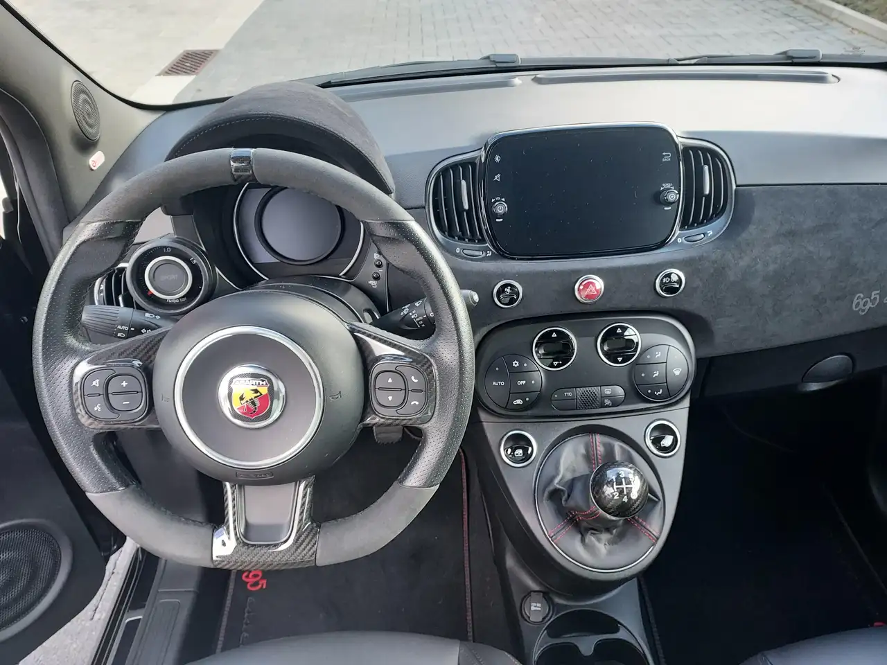 Abarth 695 - 9