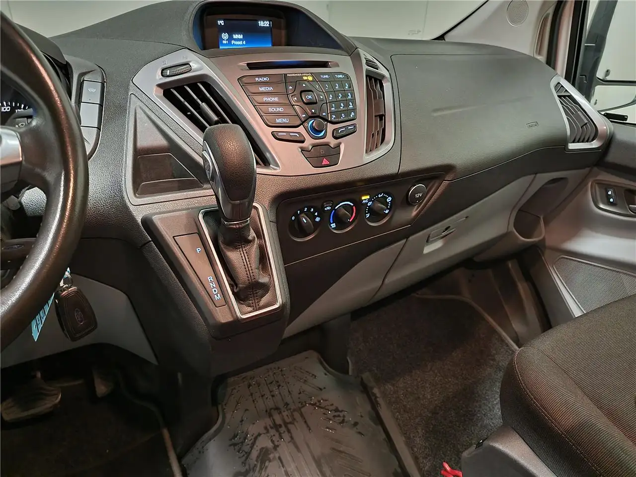 Ford Transit Custom - 11