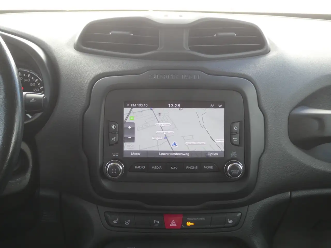 Jeep Renegade - 9