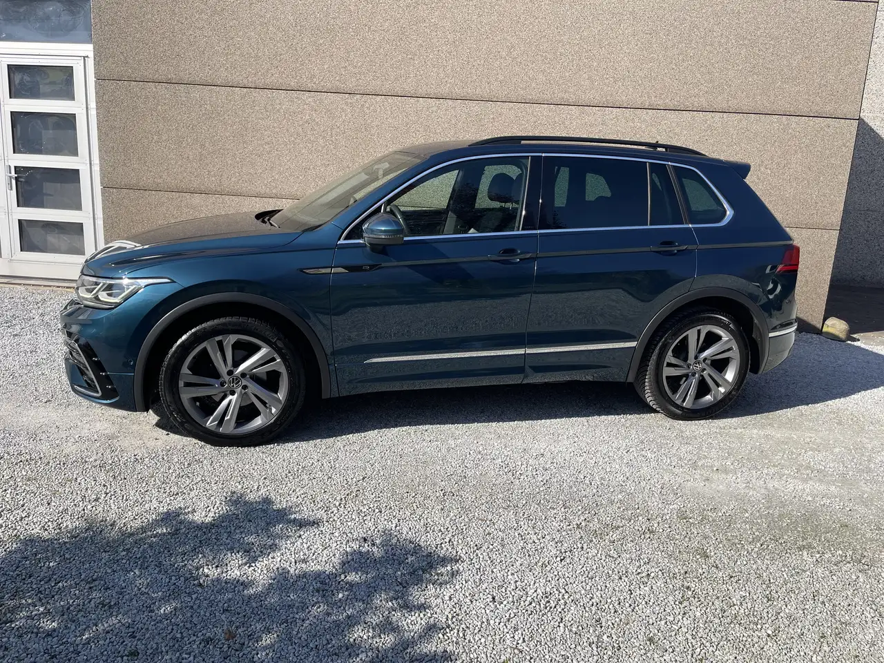 Volkswagen Tiguan - 3