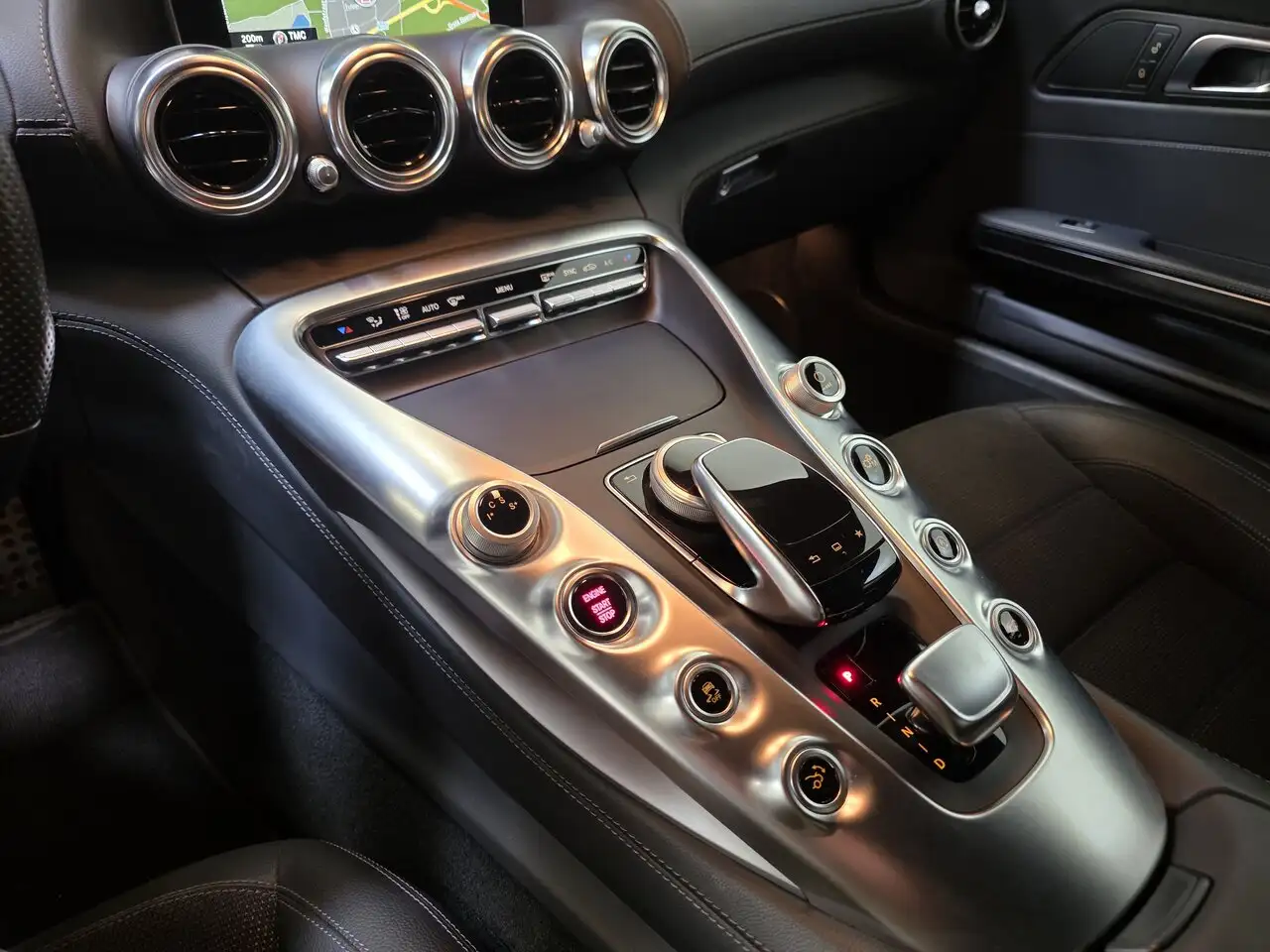 Mercedes-Benz AMG GT - 12