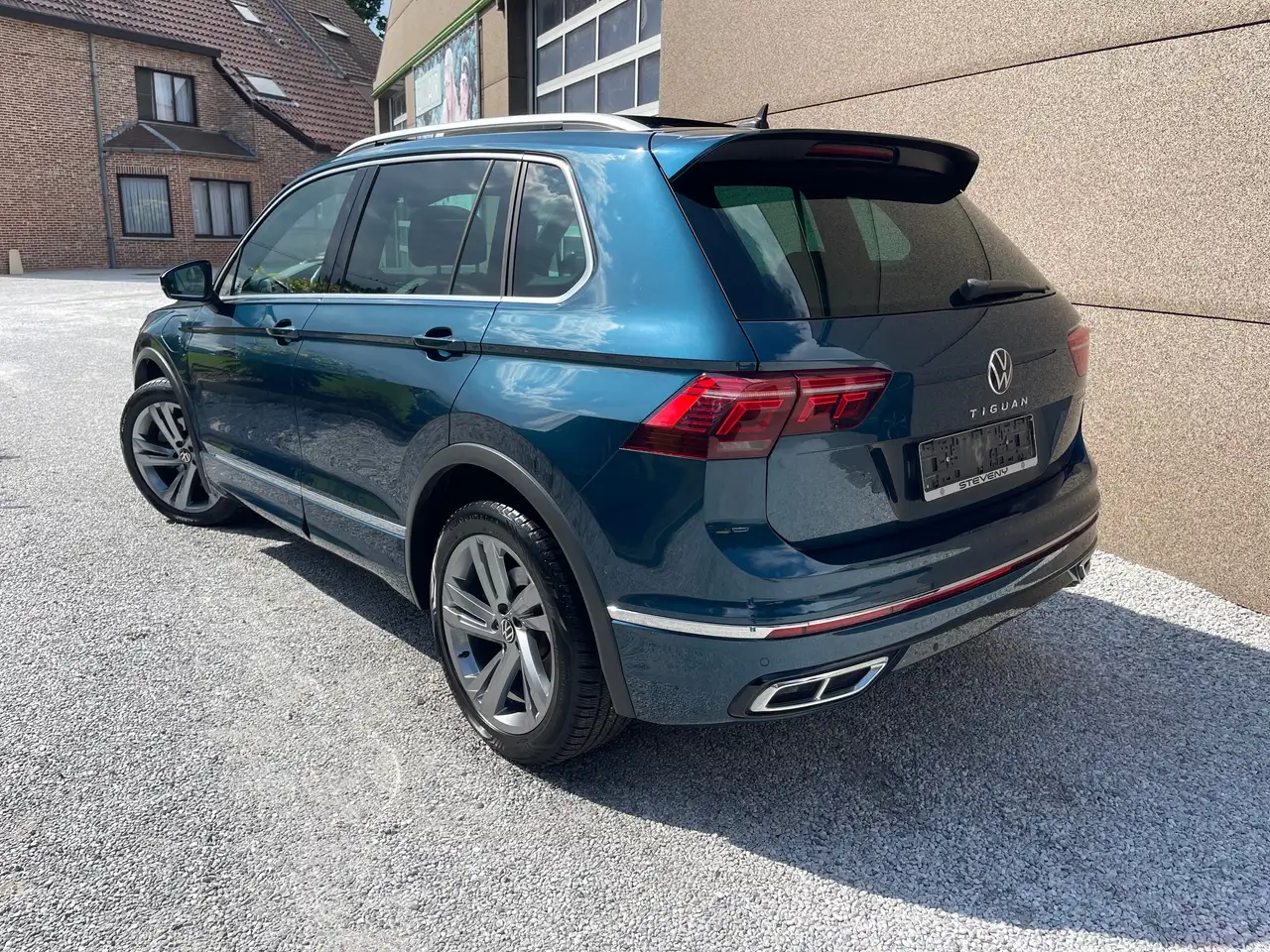 Volkswagen Tiguan - 5