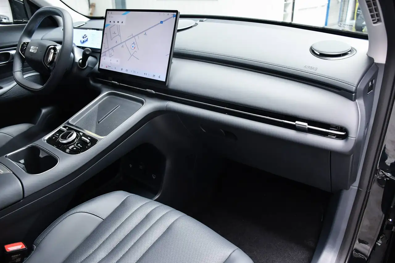 Geely Starray EM-i - 7