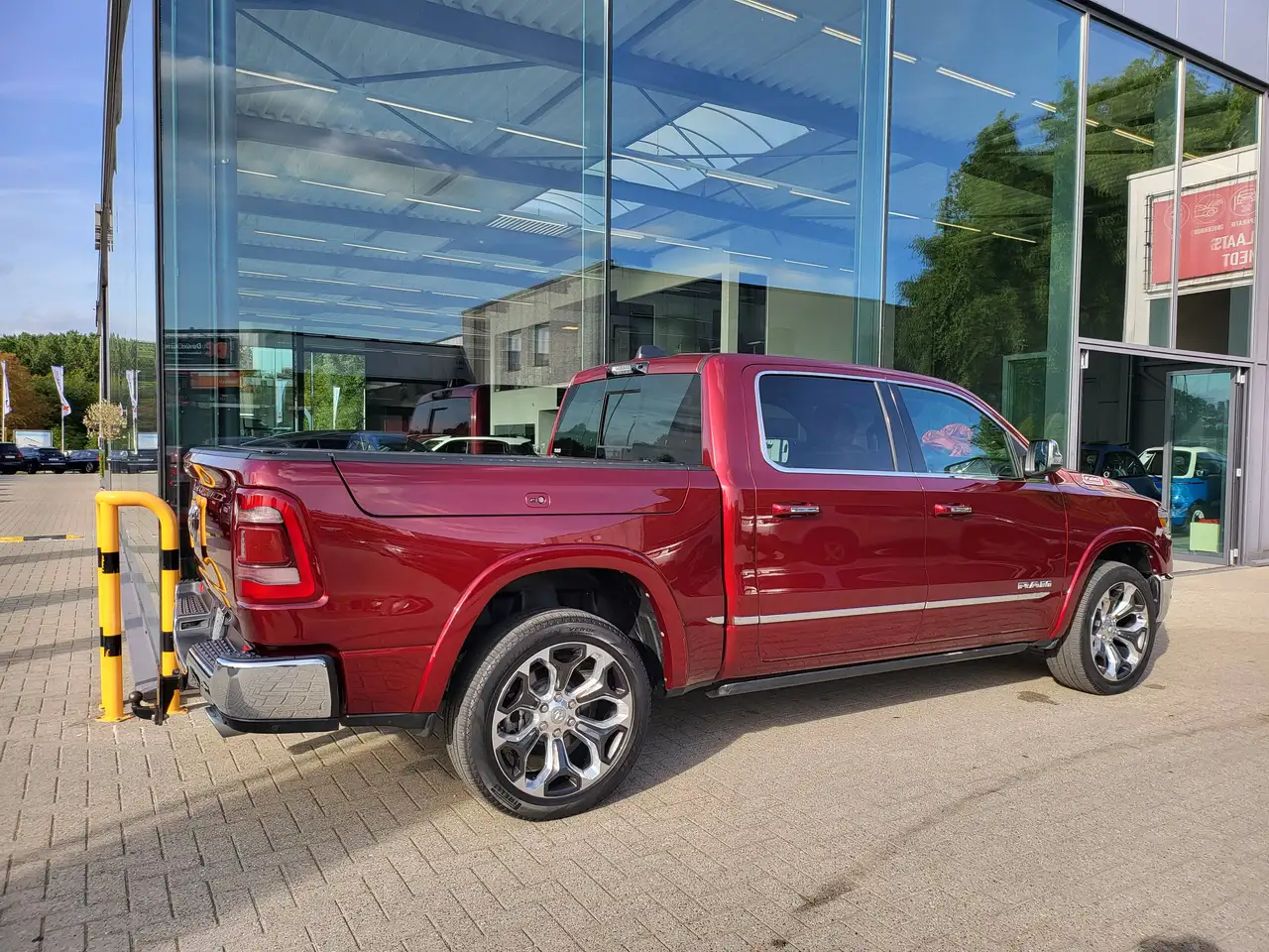 Dodge RAM - 6