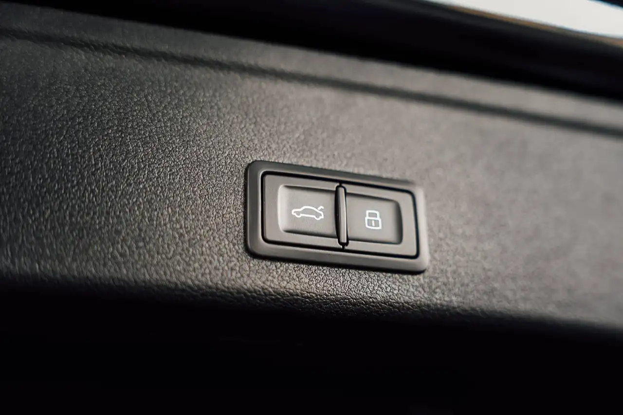 Audi A4 - 8