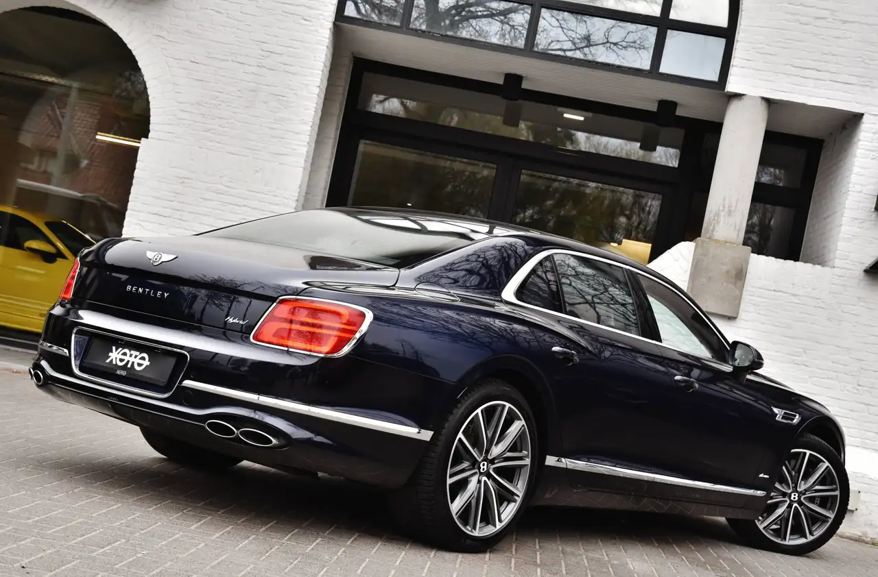 Bentley Flying Spur - 8