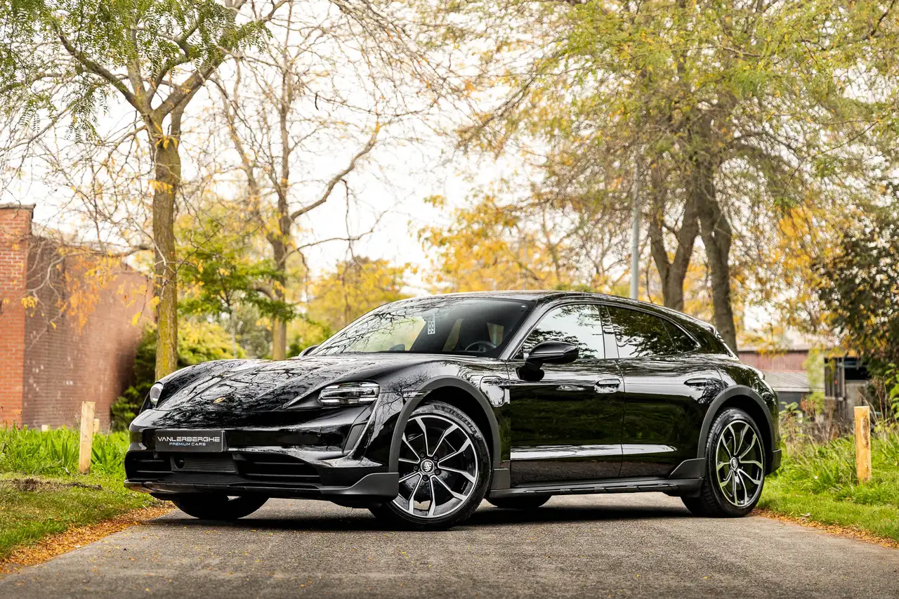 Porsche Taycan - 3