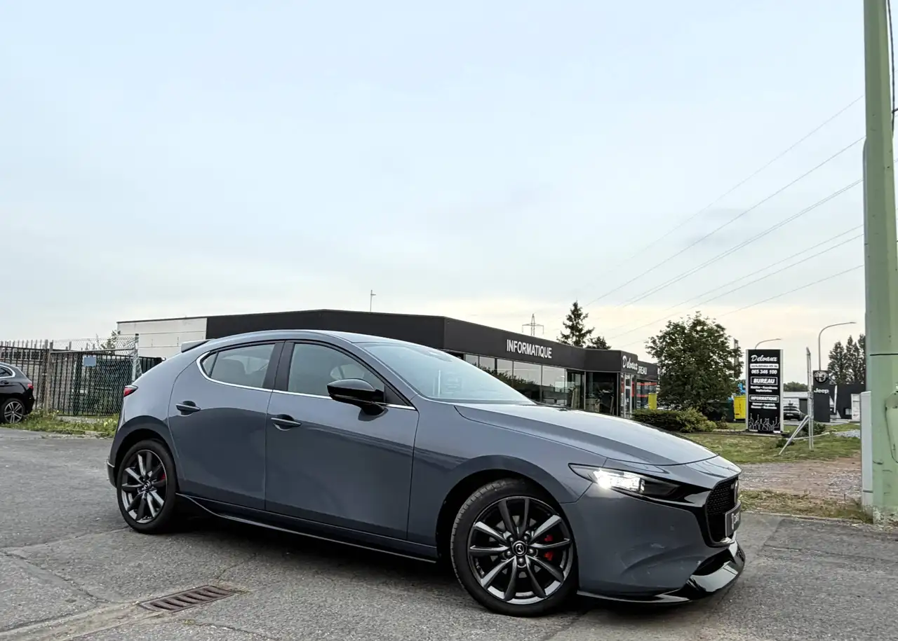 Mazda 3 - 10