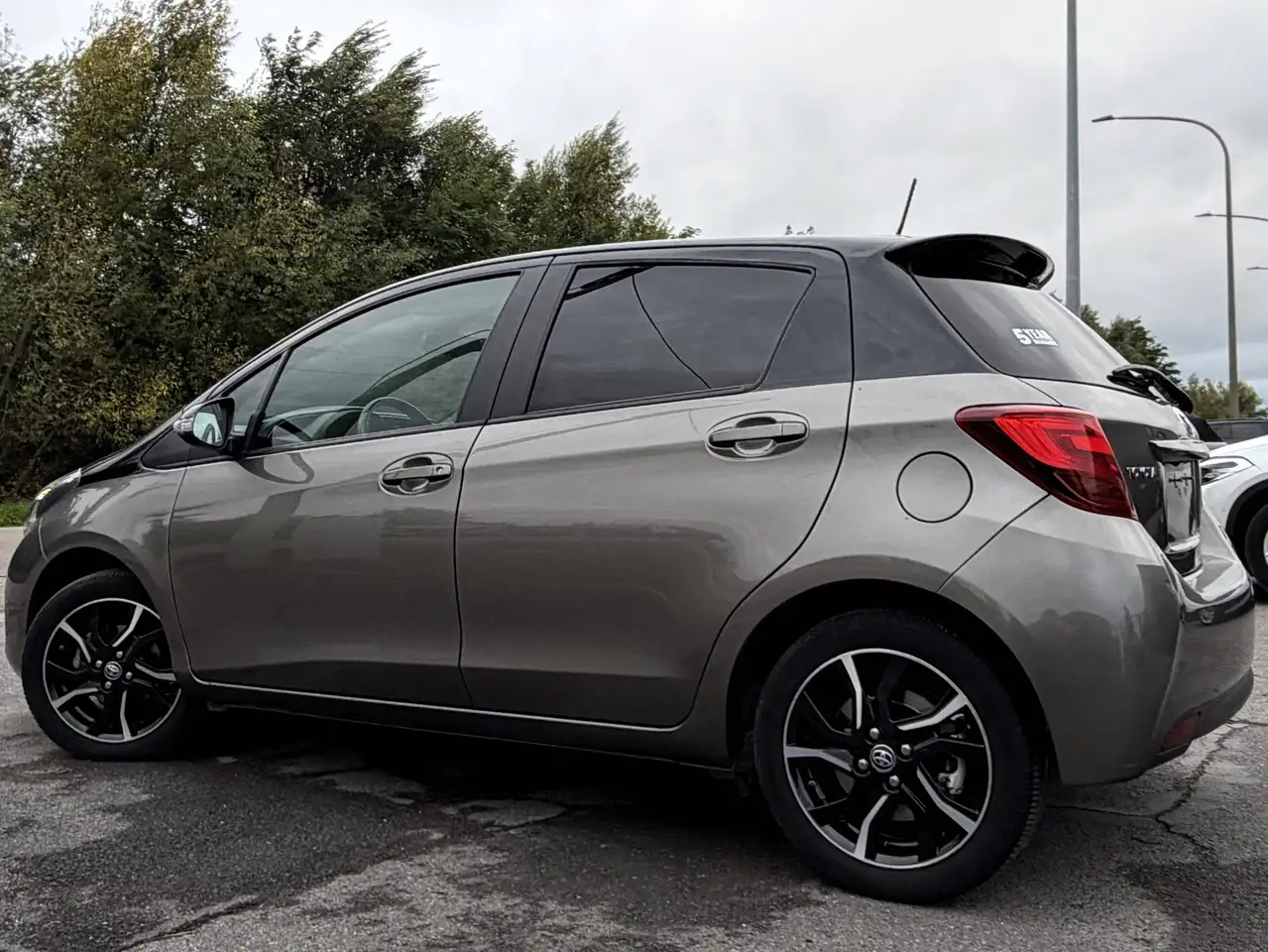 Toyota Yaris - 5