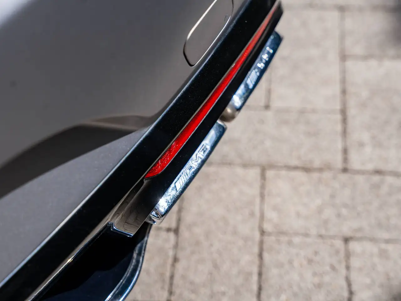 Mercedes-Benz S 63 AMG - 11