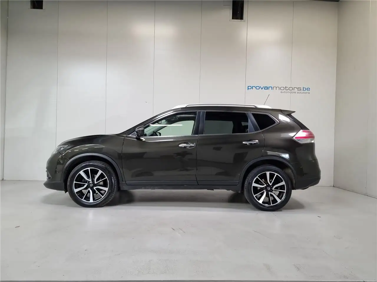 Nissan X-Trail - 8