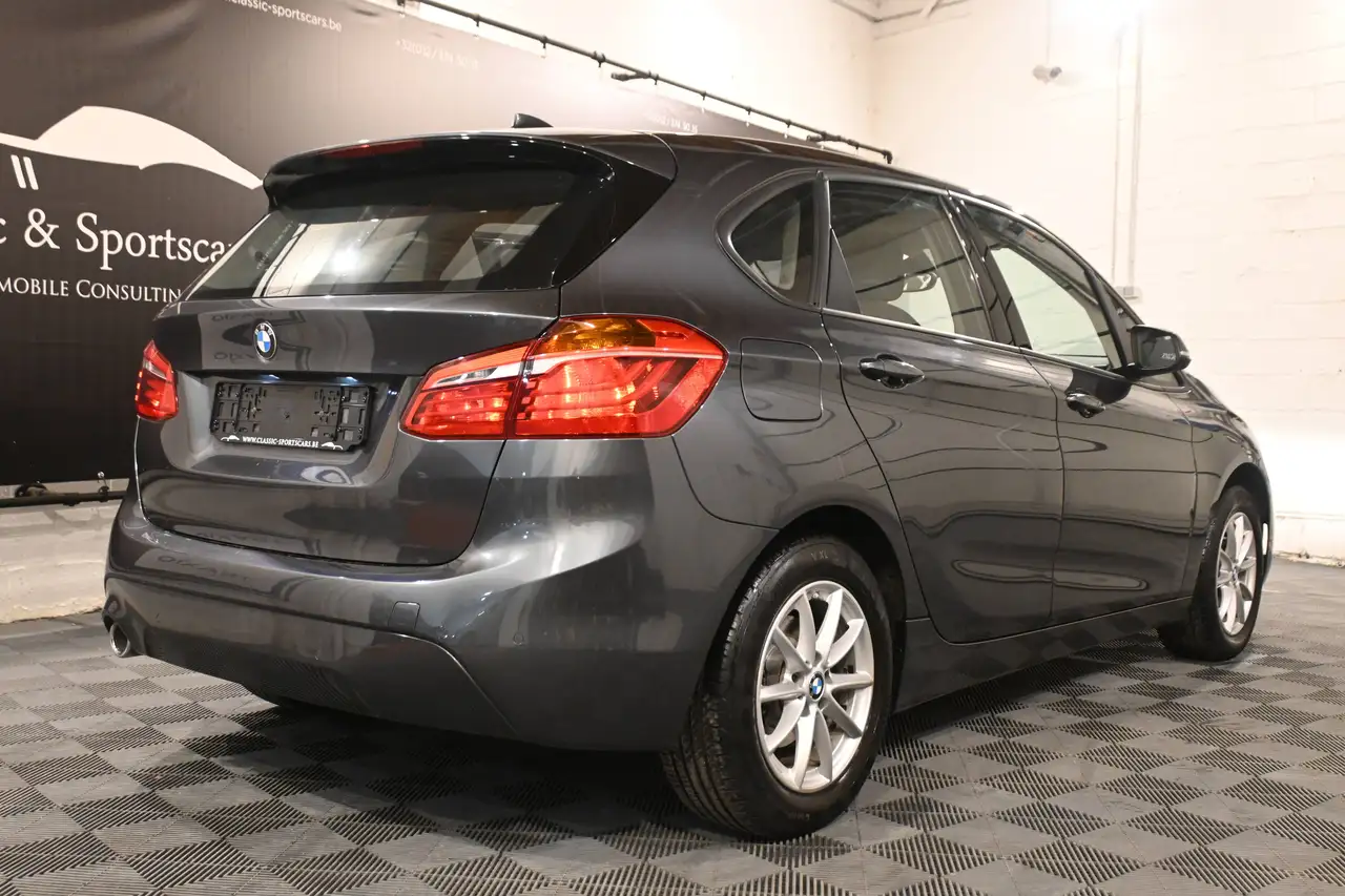 BMW 216 - 5