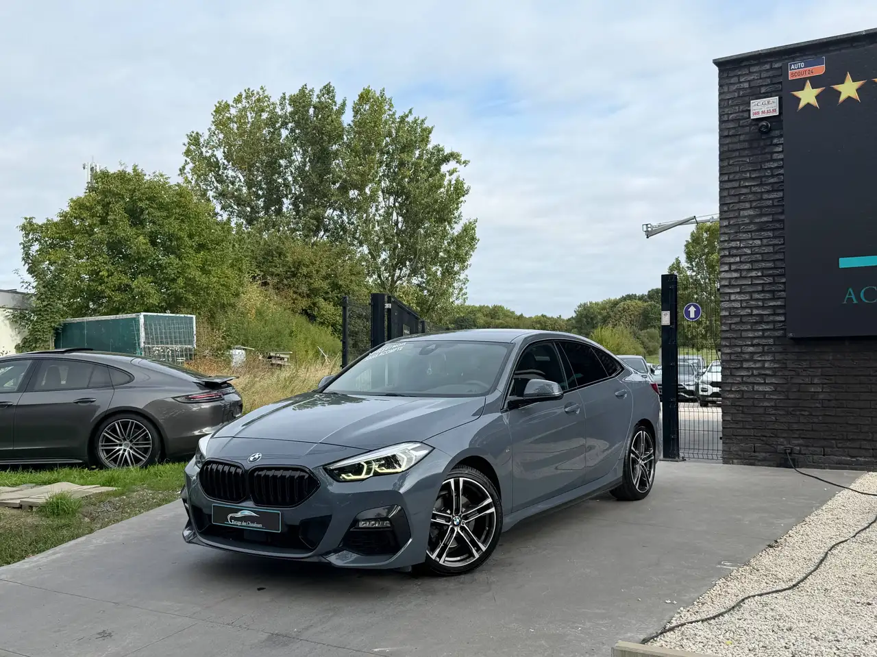 BMW 218 - 6