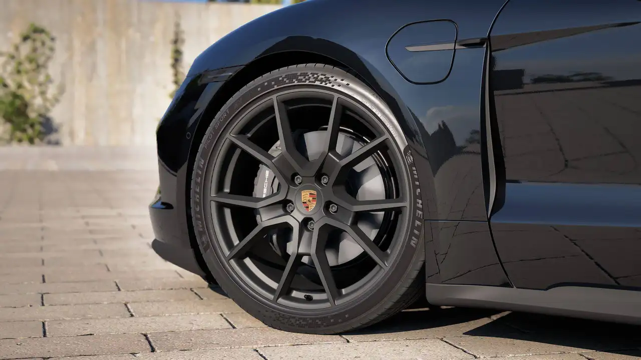 Porsche Taycan - 5