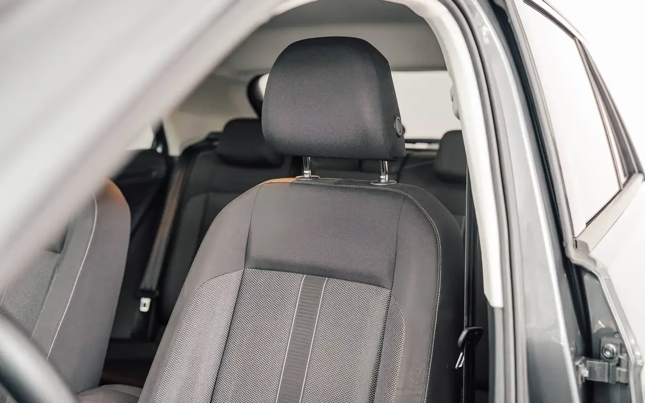Volkswagen T-Roc - 9