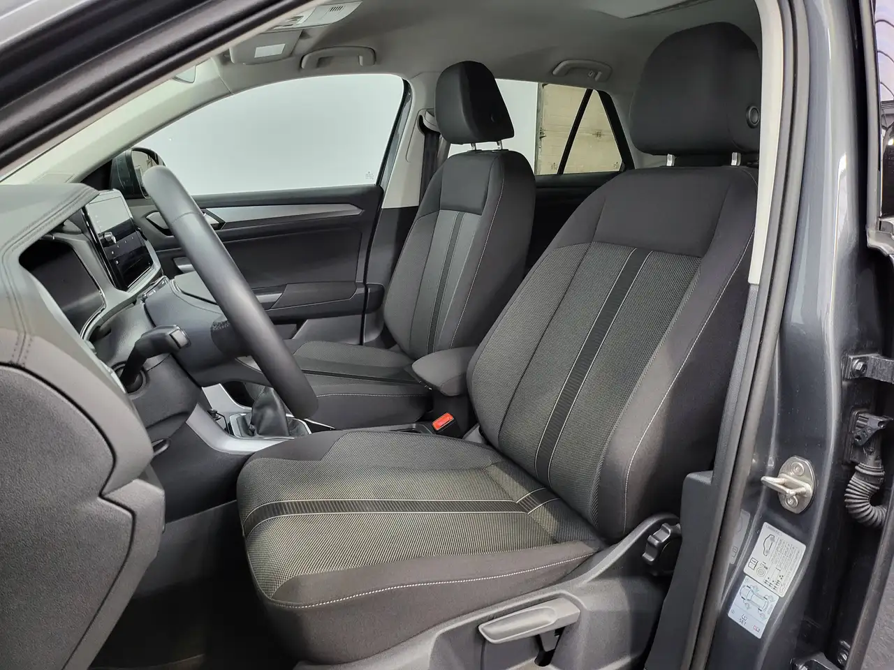 Volkswagen T-Roc - 12