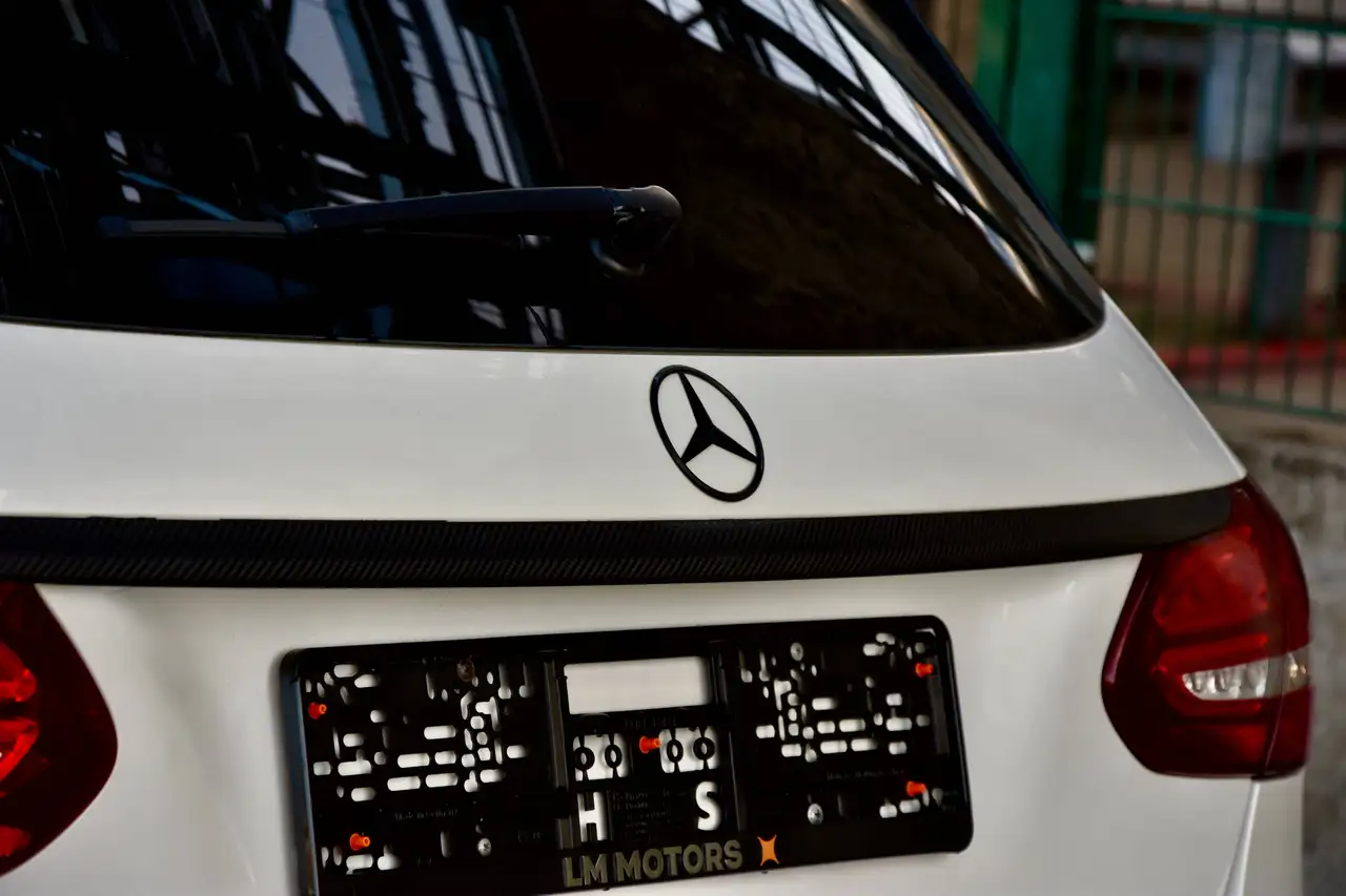 Mercedes-Benz C 43 AMG - 7