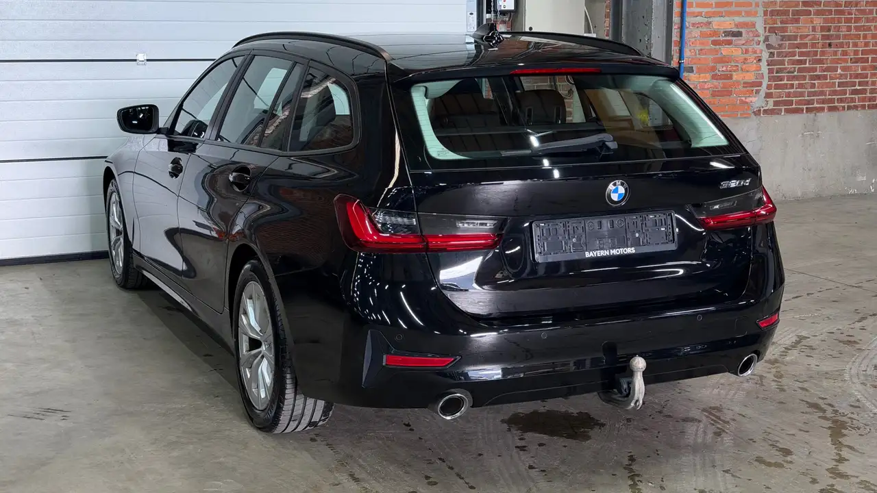BMW 320 - 6