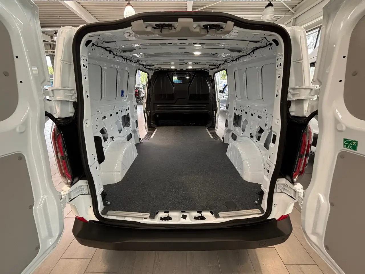Ford Transit Custom - 9