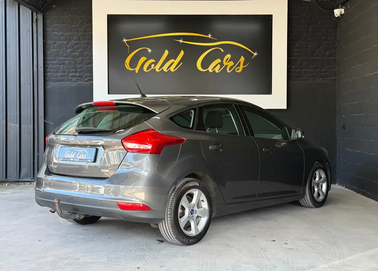 Ford Focus - 6
