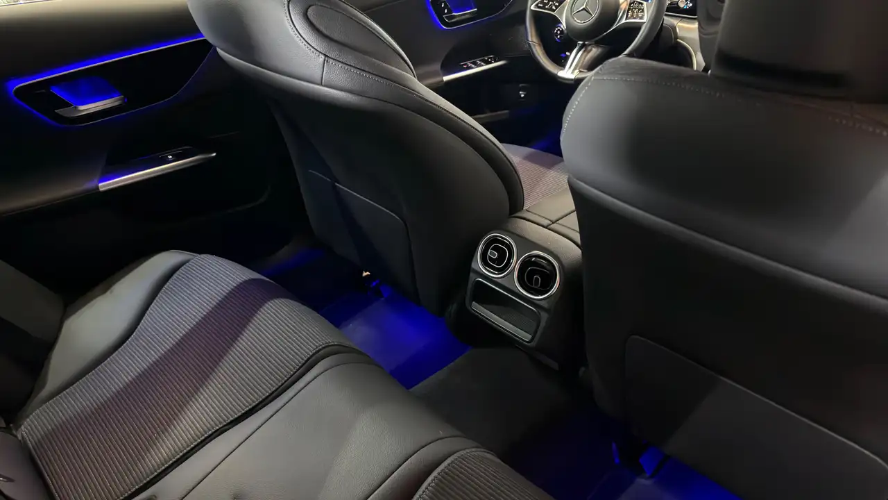 Mercedes-Benz C 200 - 10