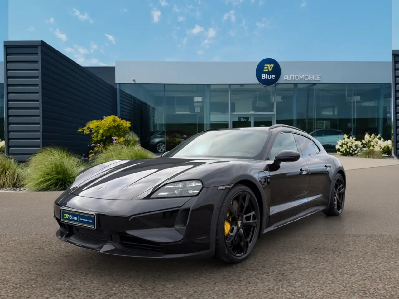 Porsche Taycan - 1