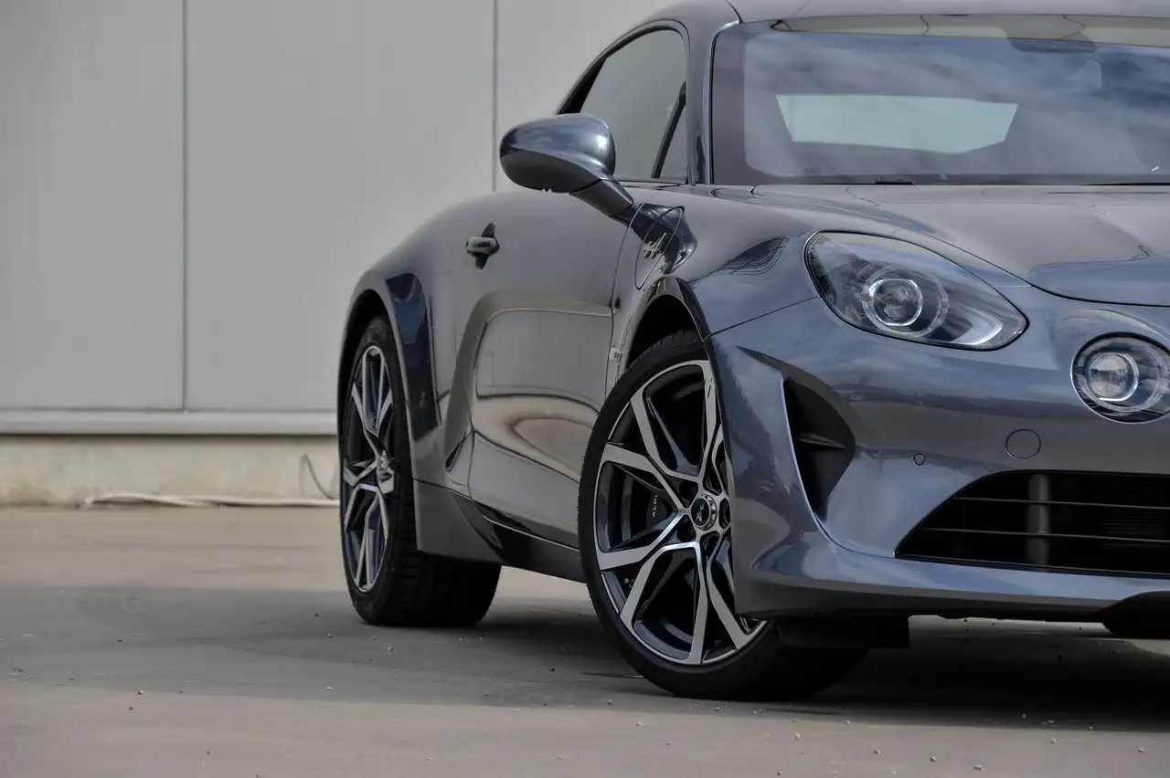 Alpine A110 - 10