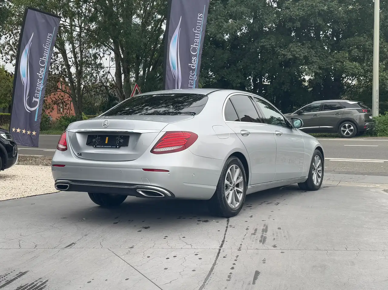 Mercedes-Benz E 200 - 4