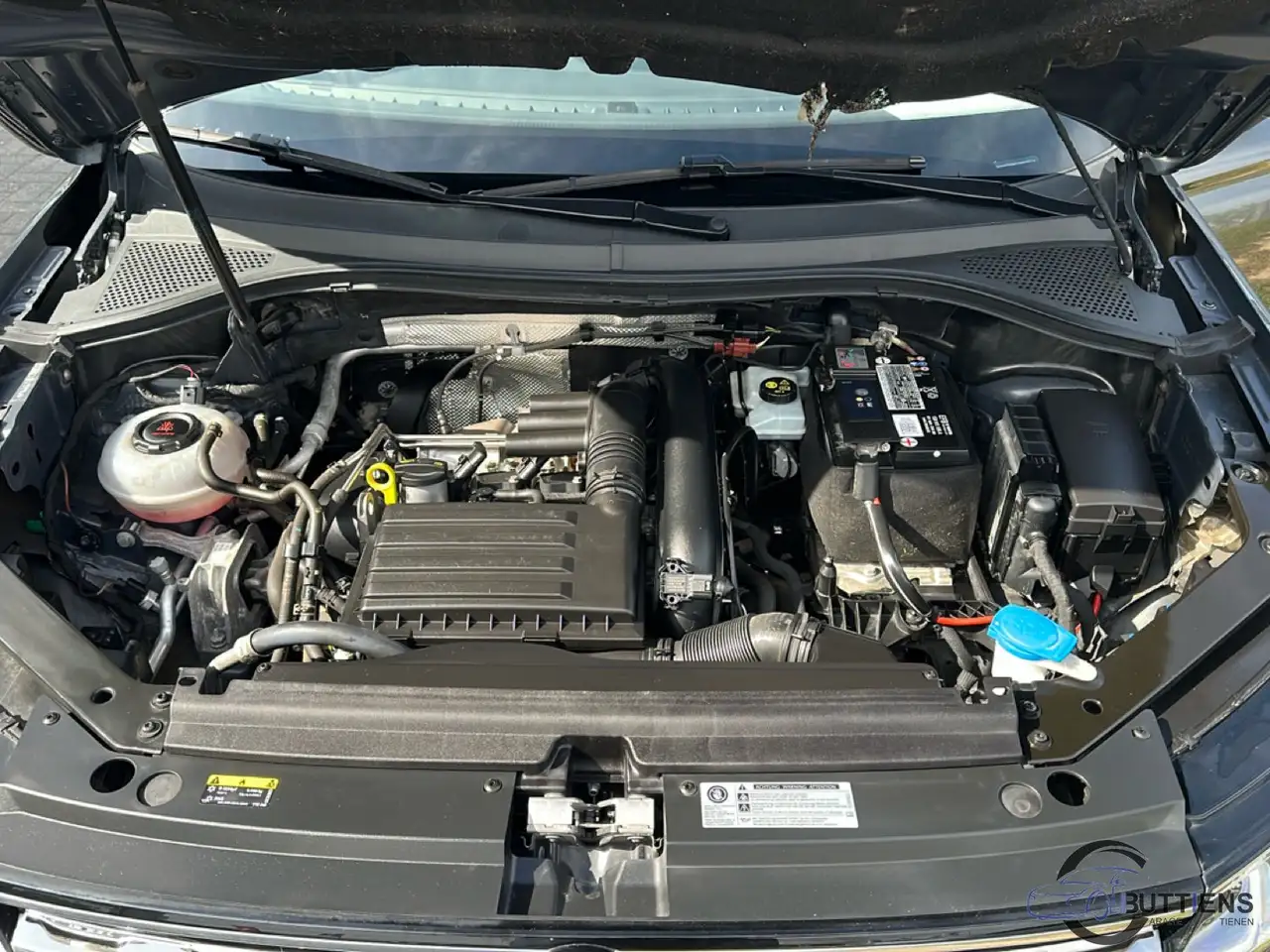 Volkswagen Tiguan - 9