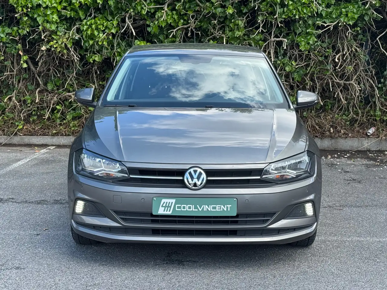 Volkswagen Polo - 2