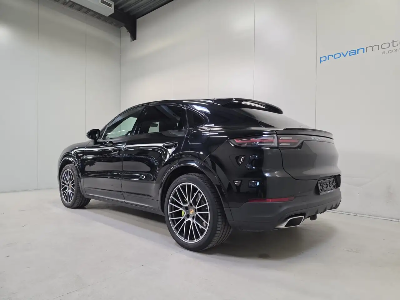 Porsche Cayenne - 6