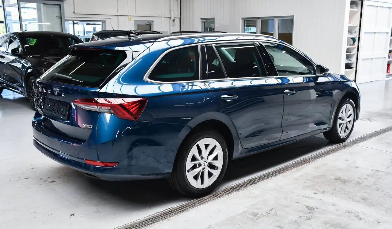 Skoda Octavia - 3