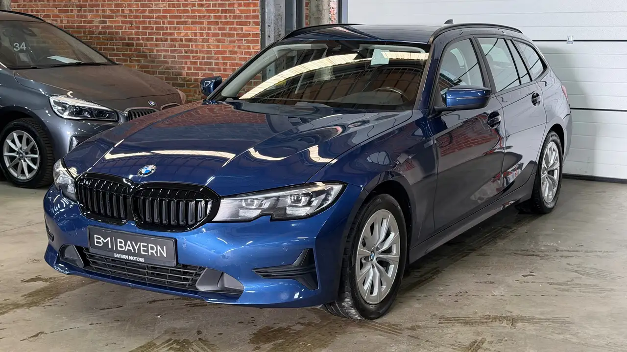 BMW 318 - 12