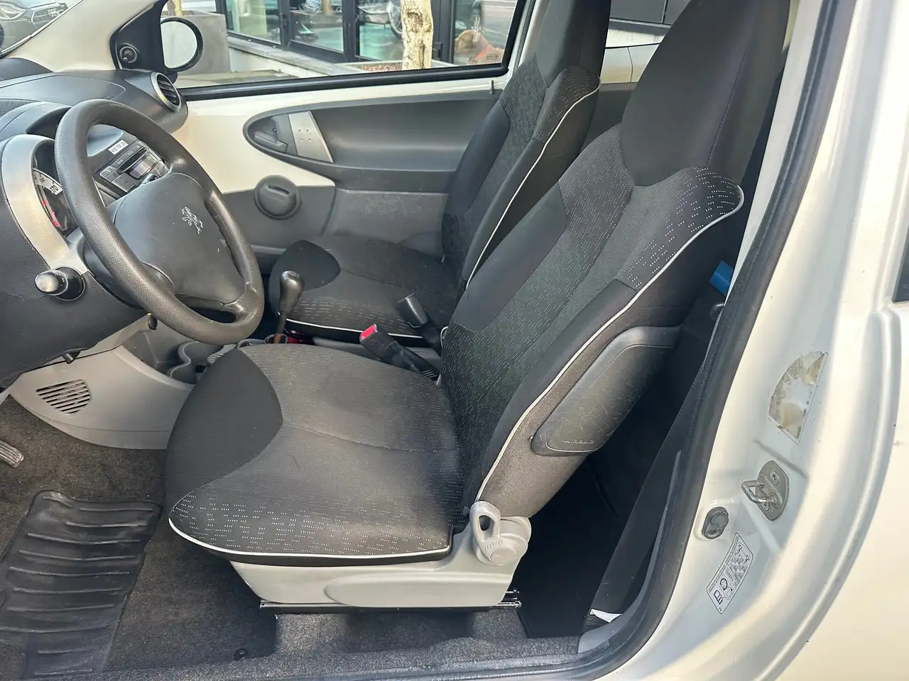 Peugeot 107 - 8
