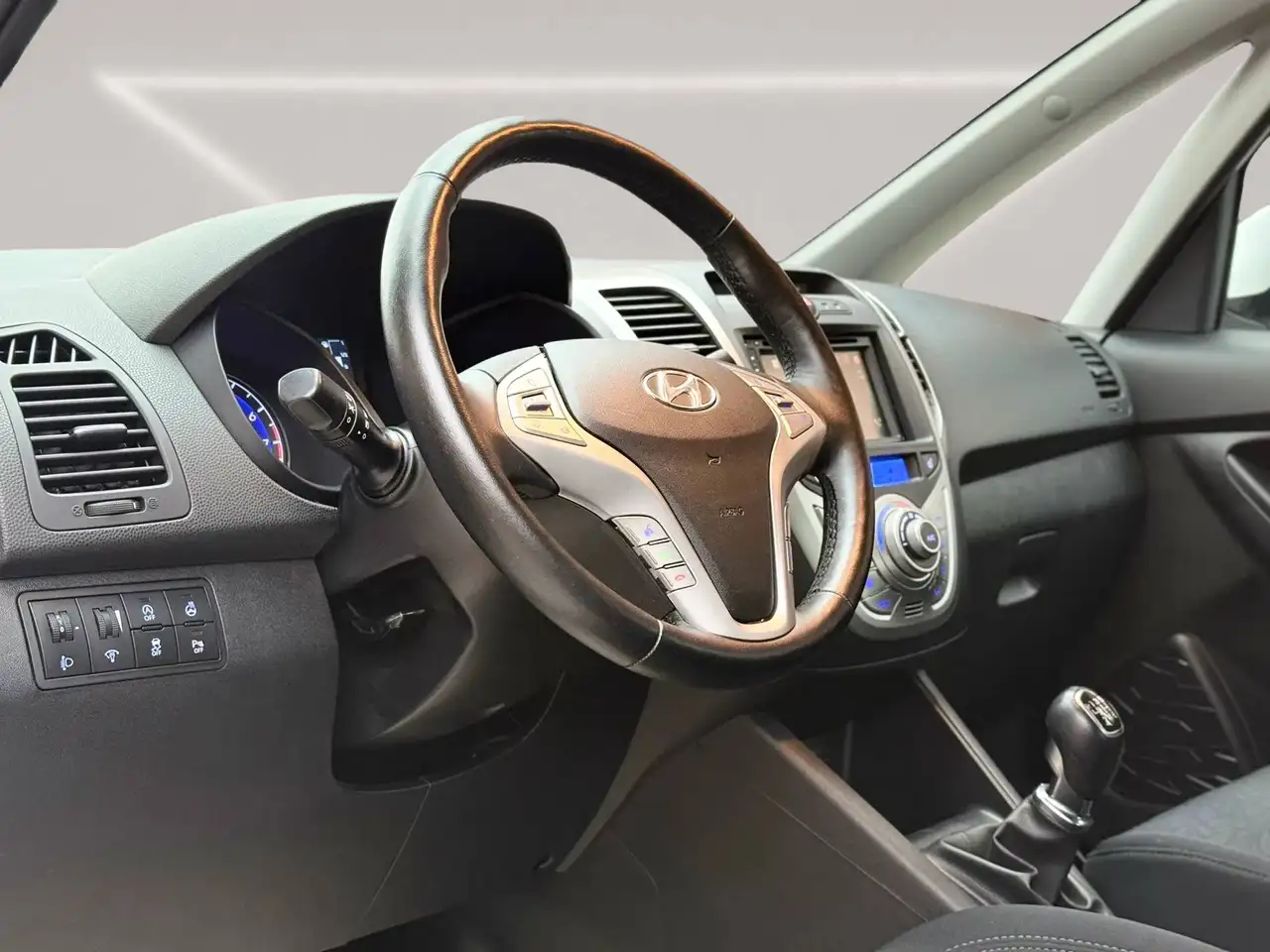Hyundai iX20 - 10
