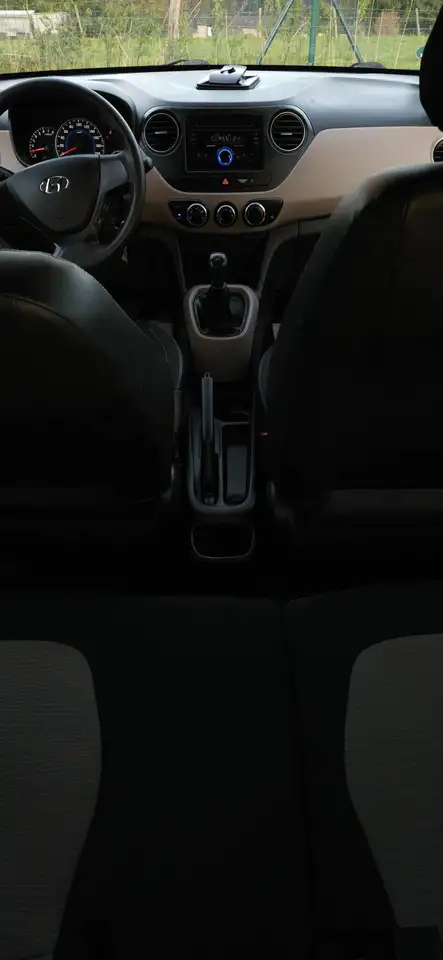 Hyundai i10 - 10