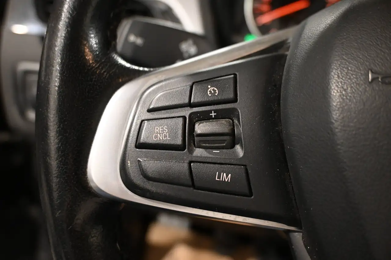 BMW X1 - 8