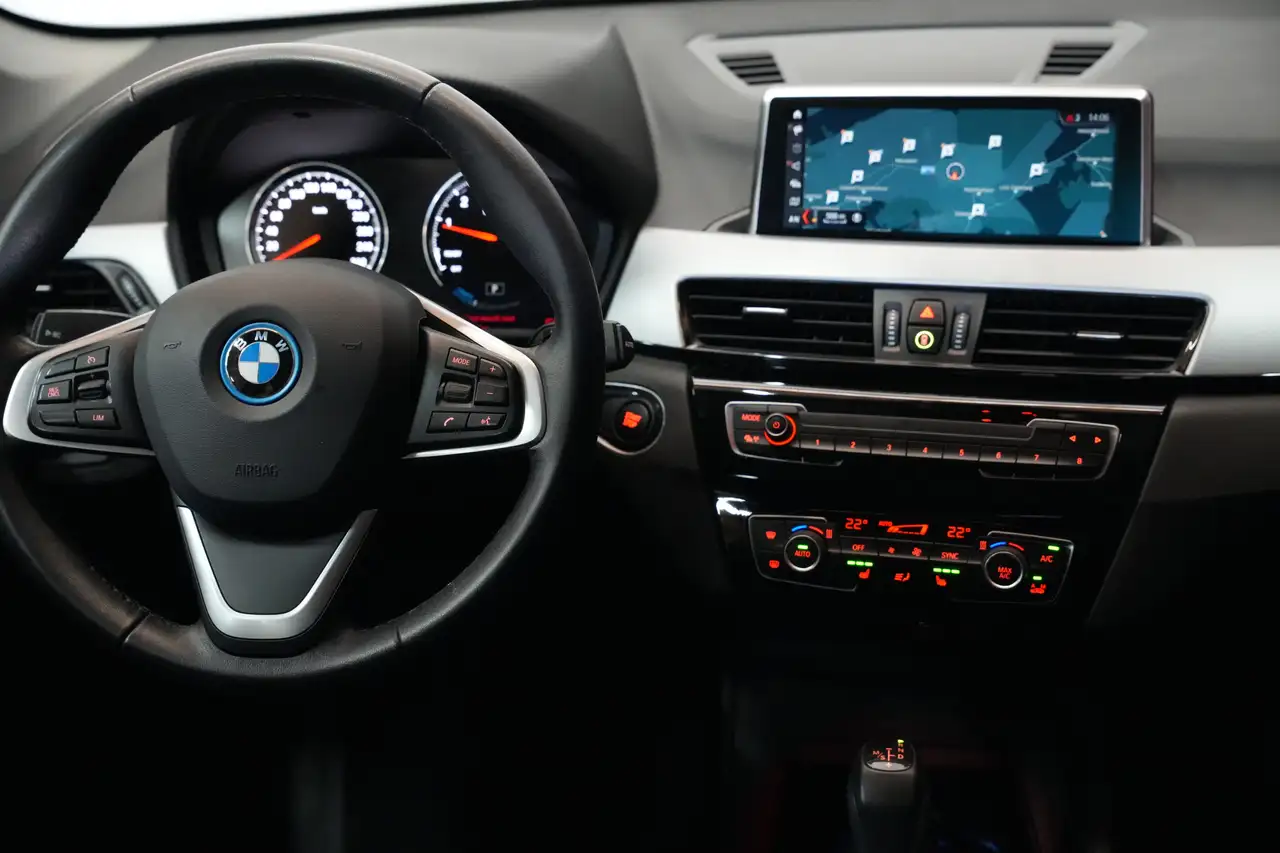 BMW X1 - 11