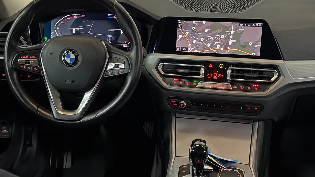 BMW 320 - 11