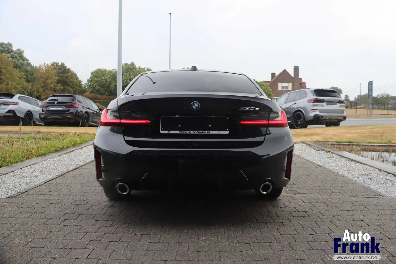 BMW 330 - 6