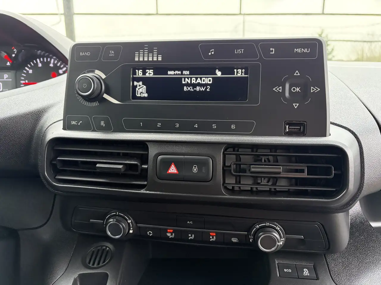 Peugeot Partner - 12