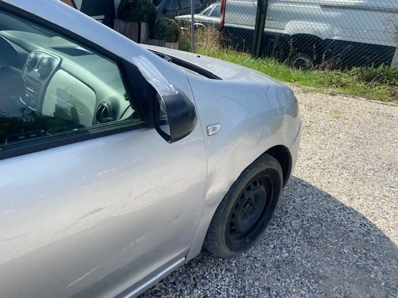 Dacia Sandero - 8